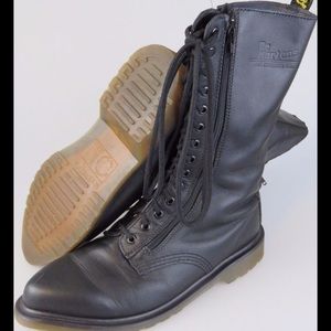 RARE! Dr Martens Tori Boots